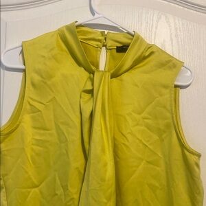 Sleeveless Yellow Top ( not steamed)